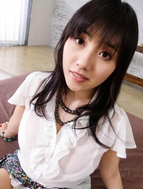 Sweet Japanese girl Azusa Nagasawa takes a cumshot in her mouth during BBG sex 87260317